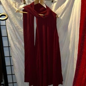 Black Halo Kynlee dress size medium NWT. Merlot color with pockets